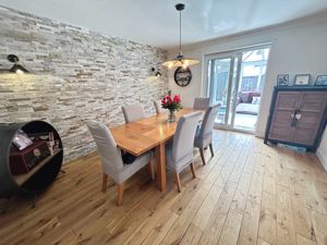 Photo 7- click for photo gallery